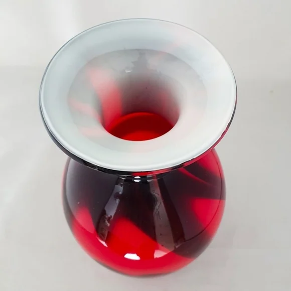 Vintage 1950s Murano Hand-Blown Red & Black Art Glass Vase – 9.5